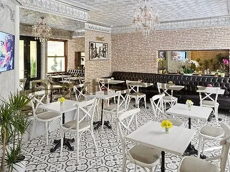 Nexthouse Pera (adults Only) מלון 4*
